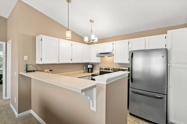 Foto del edificio - Beautiful 2BD/2BA townhome in Table Mountain Heights