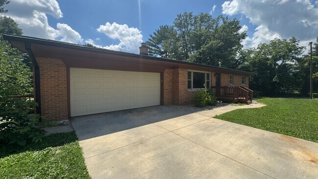 Foto del edificio - Available Aug 7th, 2026!