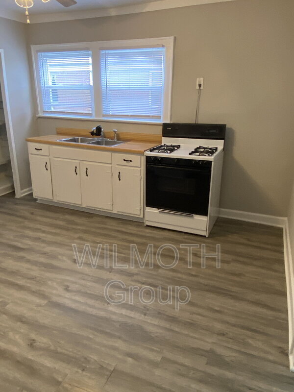 Foto del edificio - 5338 Winthrop Ave