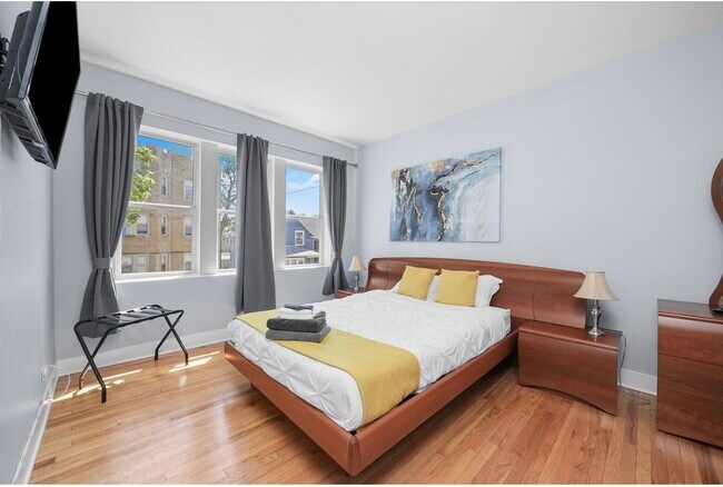 Foto del edificio - 3301 W Belle Plaine Ave