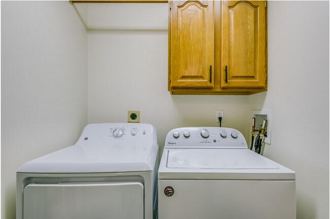 Foto del edificio - 12665 Beloit Rd