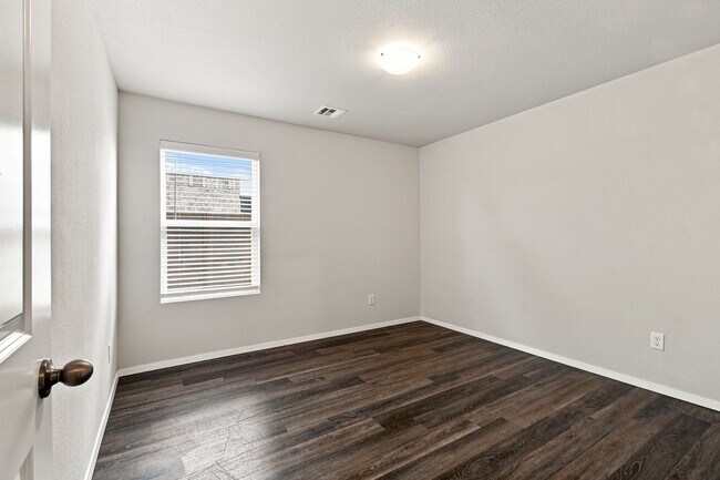 Foto del edificio - 6303 E 123rd St S