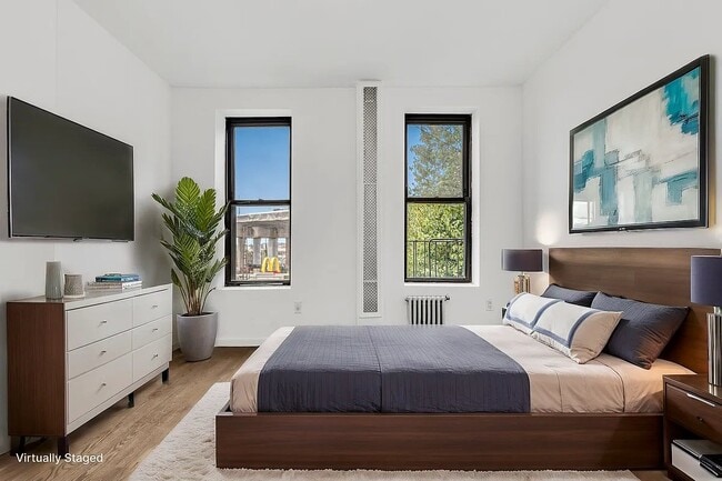 Building Photo - 32 Garnet St