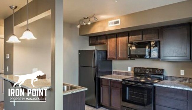 Foto del edificio - 4783 N Morninggale Dr