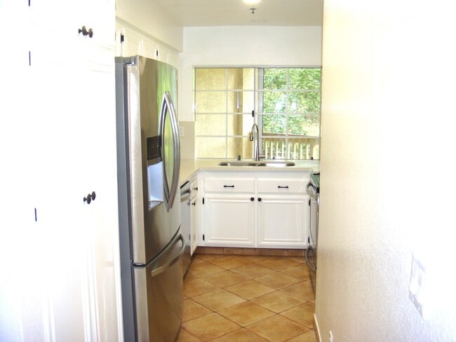 Foto del edificio - 5837 Oak Bend Ln