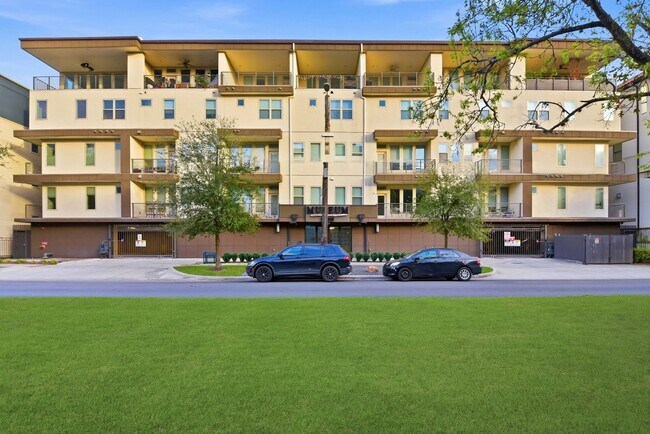 Foto del edificio - 4819 Caroline St