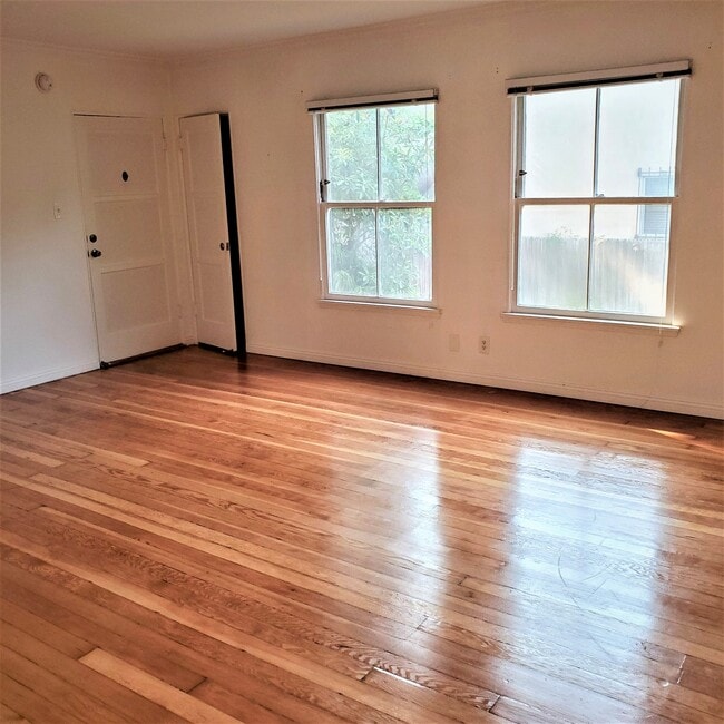 spacious main room - 1317 N Fairfax Ave