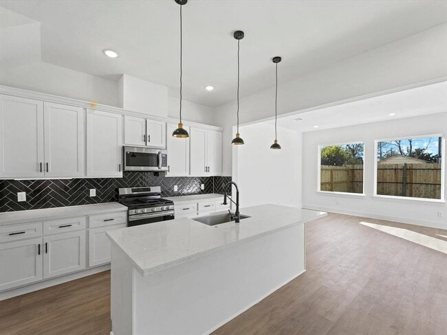 Photo - 4609 Terry St House