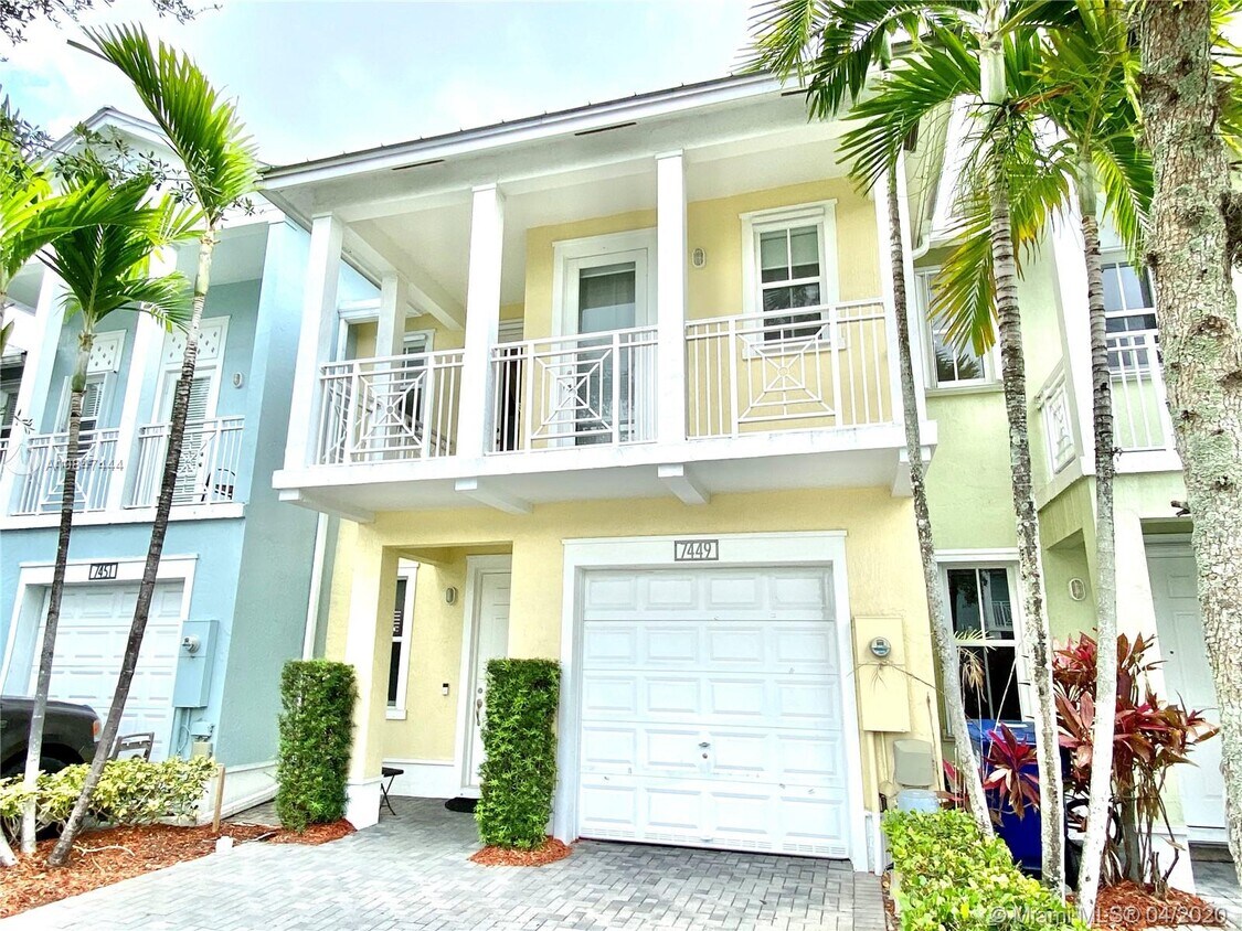 7449 NW 114th Ct, Medley, FL 33178 Townhome Rentals in Medley FL