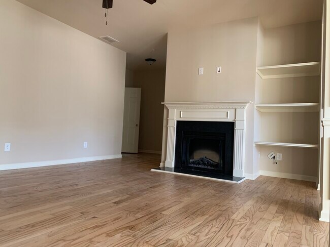 Living Room - 6675 Story Cir