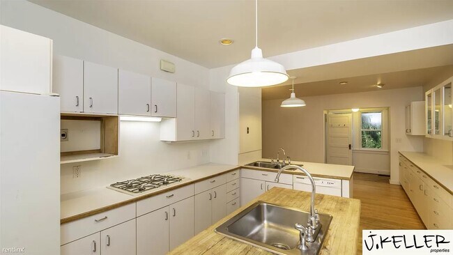 Foto del edificio - 1707 Broadway St