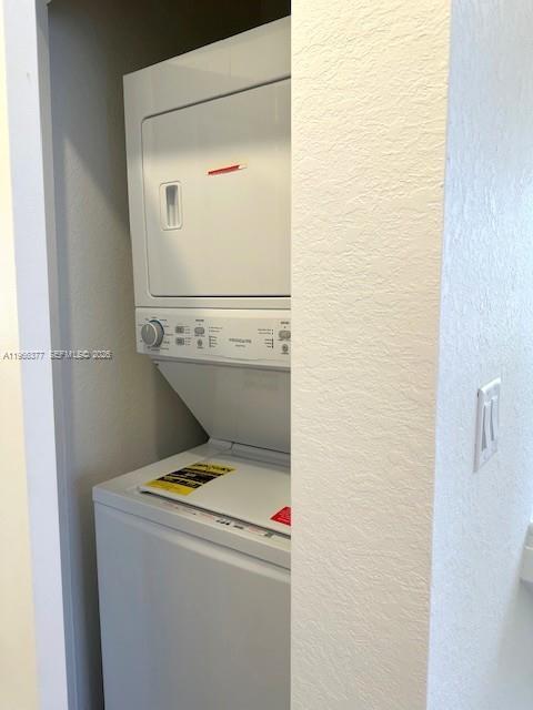 Foto del edificio - 2582 SE 29th St
