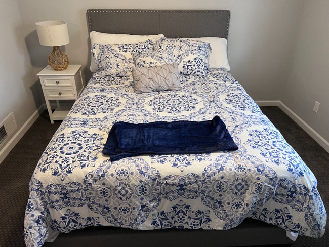 Building Photo - 2423 Northbrook Rd