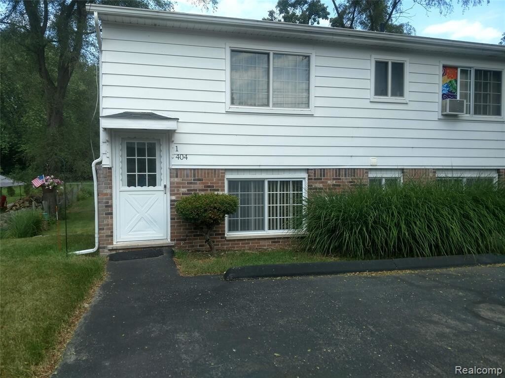 Primary Photo - 404 Franklin St
