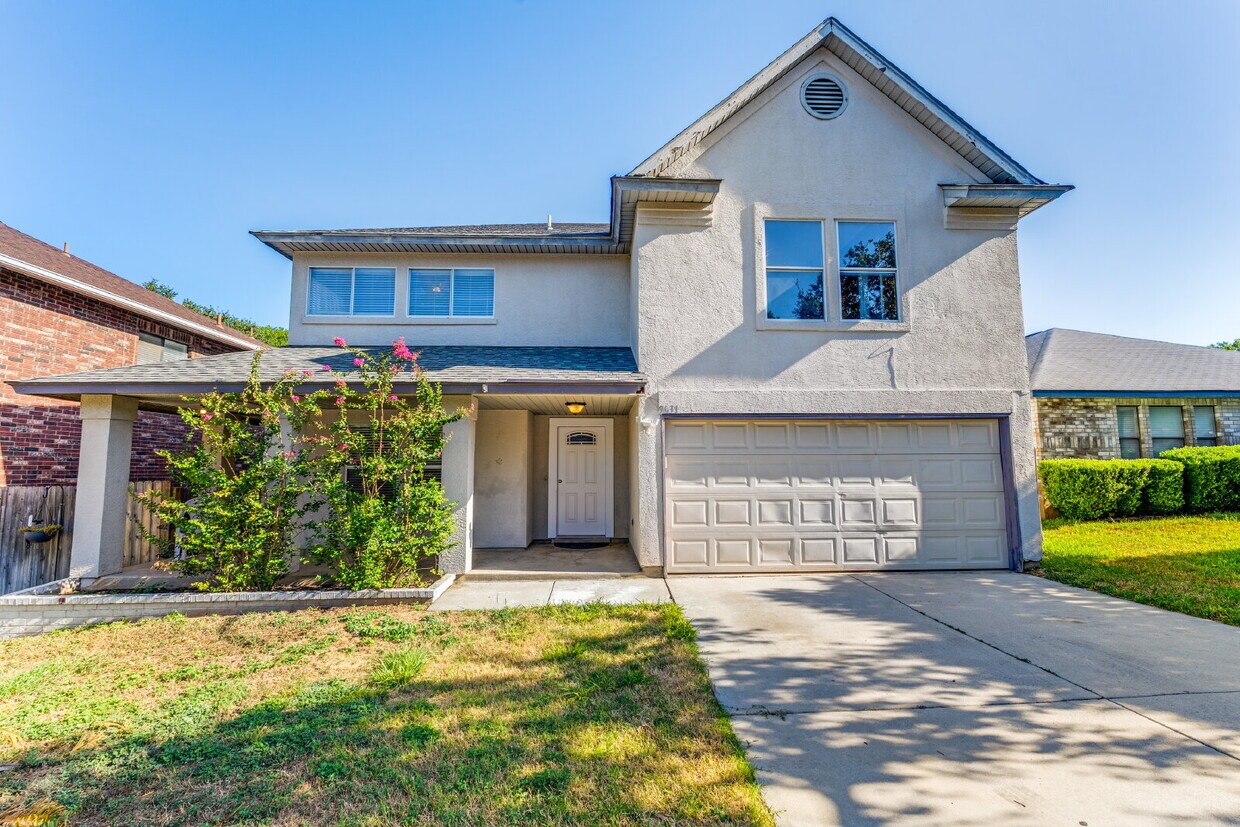 Foto principal - 9631 Hillside Trail