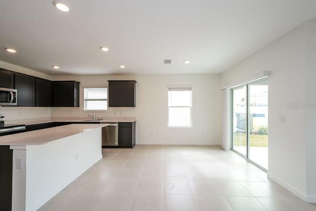 Building Photo - 3660 Tambora Ct