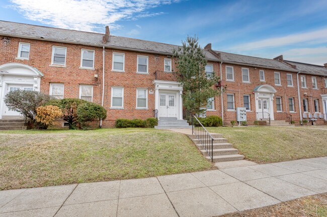 Building exterior - 177 36th St NE