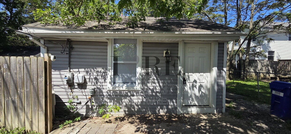 Building Photo - 1555 Myrtle Ave