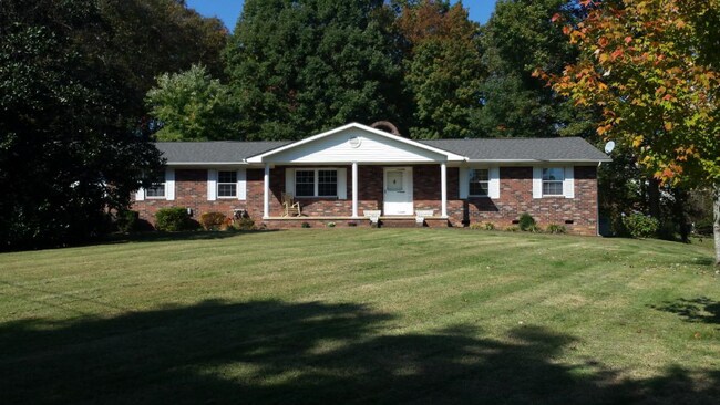 Building Photo - 609 Herron Rd