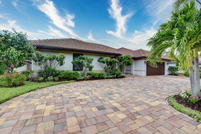 Foto del edificio - 7880 Cummings Ln