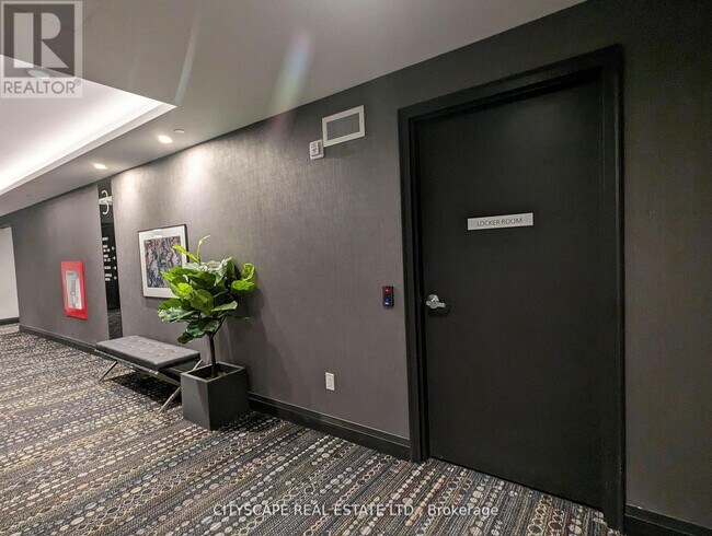 Photo du bâtiment - 460-460 Gordon Krantz Ave
