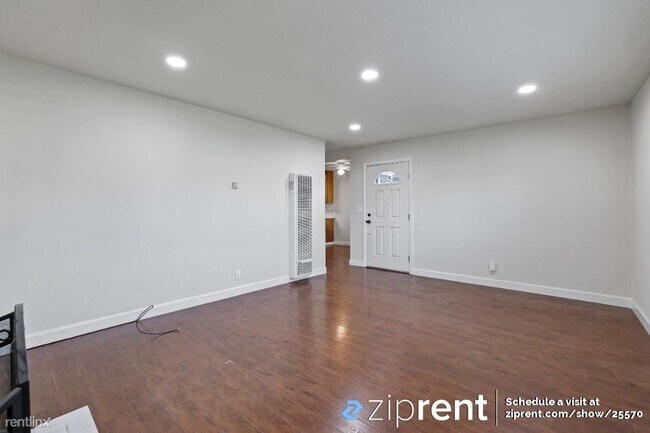 Building Photo - 3 br, 1 bath House - 214 Budd Avenue, Camp...