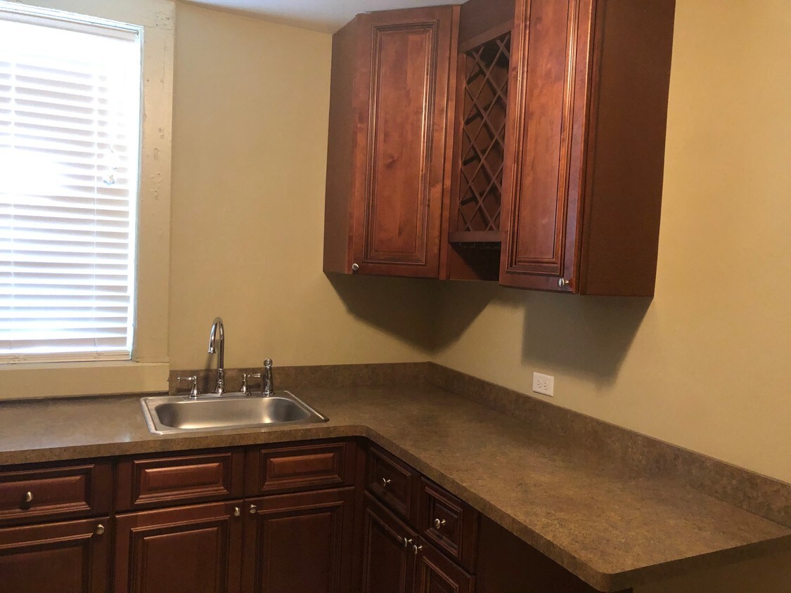 Foto principal - 144 Claremont Ave