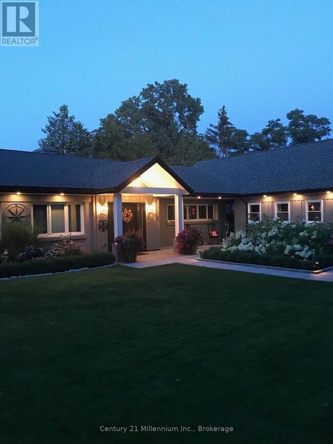 Photo du bâtiment - 537 Grandview Dr