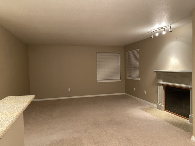 Building Photo - 20326 Bothell Everett Hwy