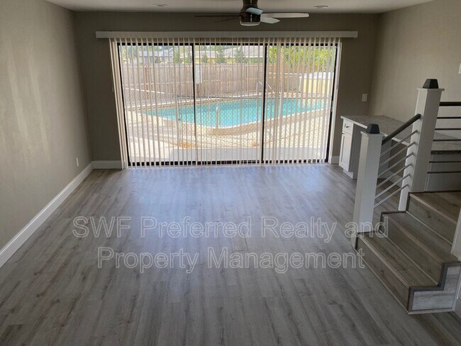 Photo - 4318 SE 5th Ave Townhome