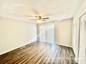 Building Photo - 116 S Cedar Ln