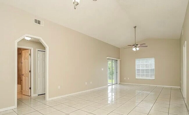 Foto del edificio - 3312 Cypress Point Cir