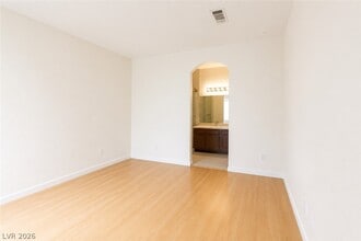 Building Photo - 5525 W Flamingo Rd