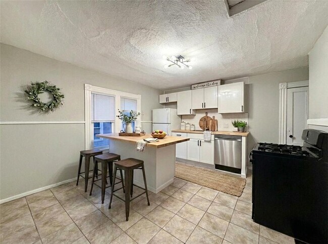 Foto del edificio - 102 Gregory St