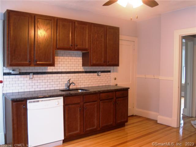 Building Photo - 65 Maplewood Ave
