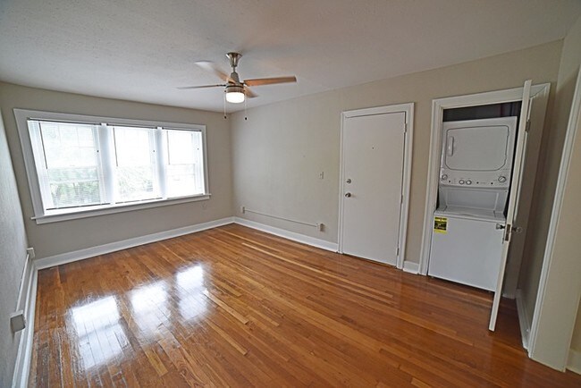 Foto del edificio - 2811 Campbell St