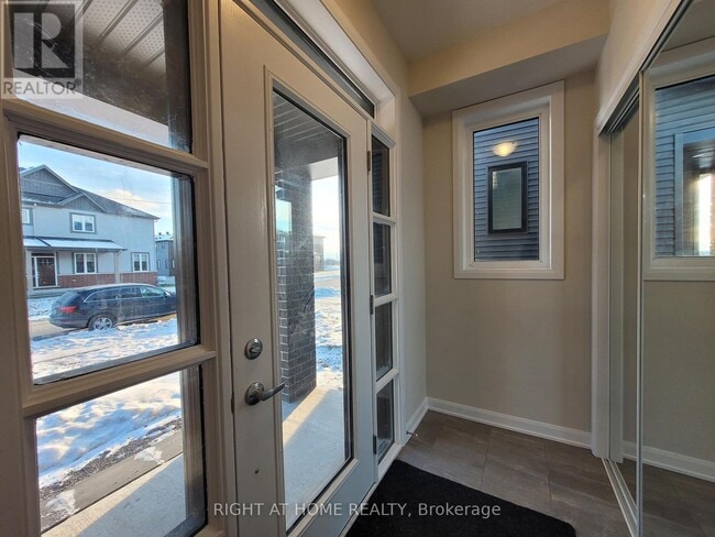 Building Photo - 1062 Ballyhale Hts