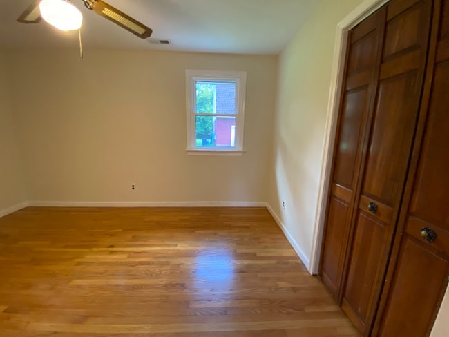 Foto del edificio - 1599 Early St