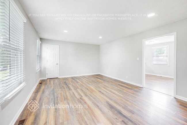 Foto del edificio - 108 Redondo Ct S