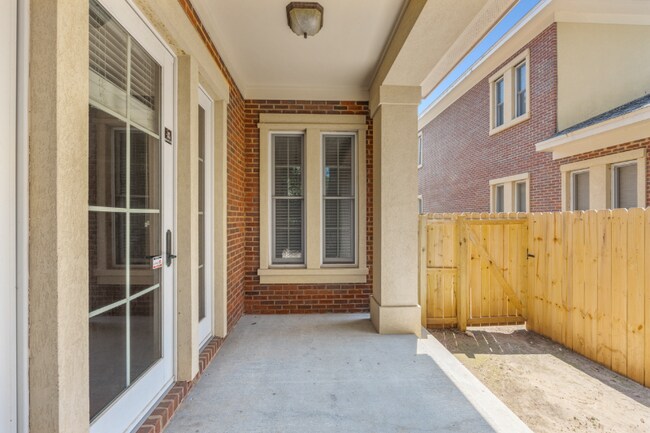 Foto del edificio - 1836 Ashley Hall Way
