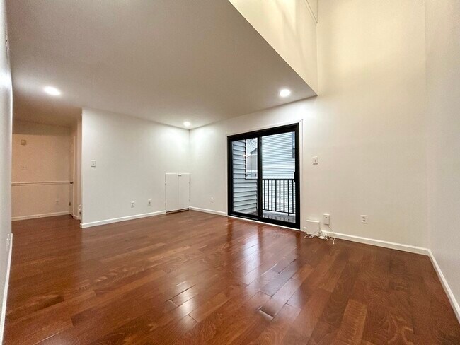 Building Photo - 1625 Merry Oaks Rd