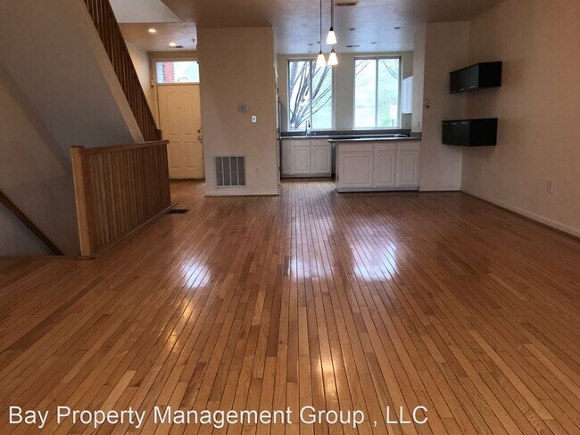 Building Photo - 3 br, 3 bath House - 907 Covington St