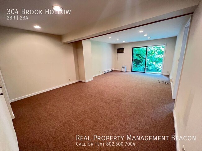 Foto del edificio - 304 Brook Hollow