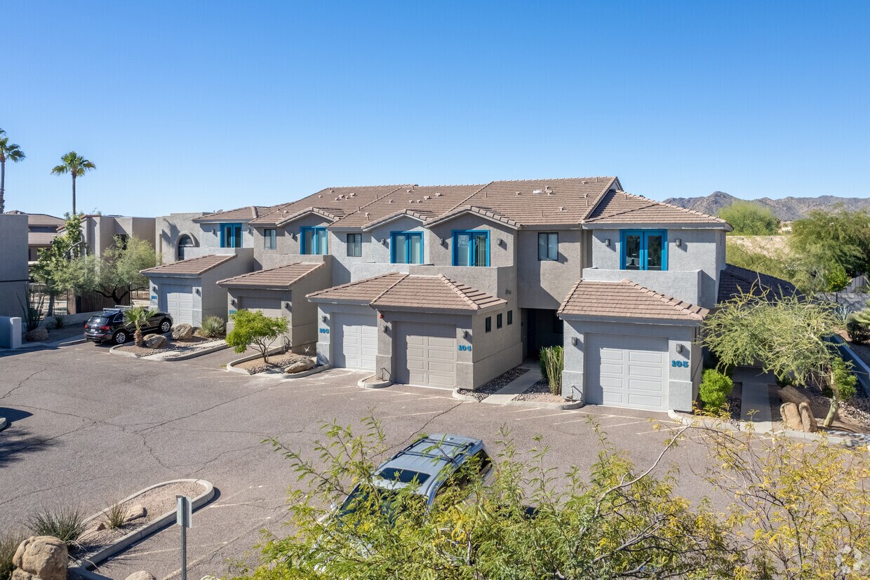Primary Photo - 13616 N Hamilton Dr