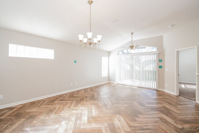 Foto del edificio - 1148 Brookwood Bluff Rd E
