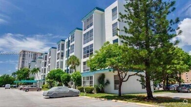 Building Photo - 17570 Atlantic Blvd