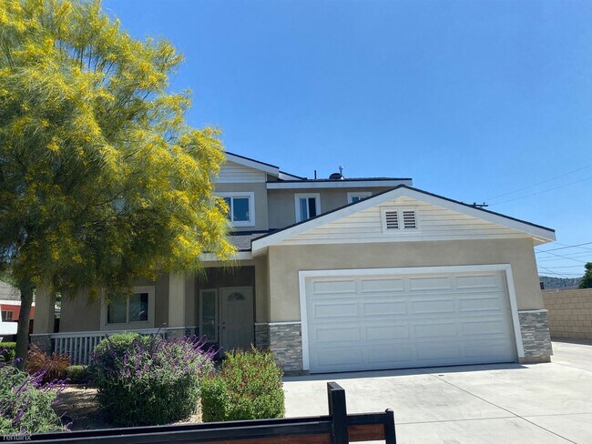 Building Photo - 4 br, 3 bath House - 1518 Arroyo Avenue