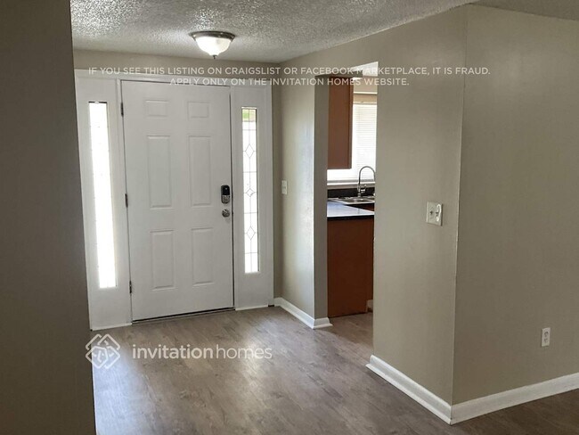 Foto del edificio - 3208 Saddlebrook Ave