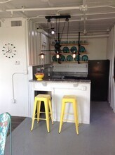 Building Photo - 1400 Sycamore Ave