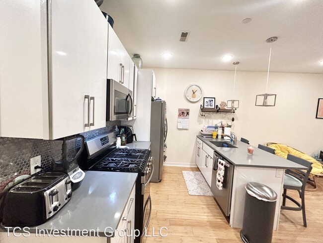 Building Photo - 3 br, 3 bath House - 837 Cameron St.